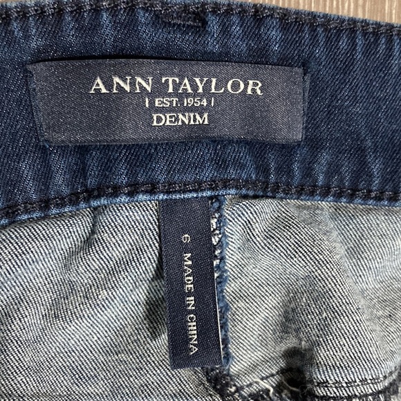 Ann Taylor Skinny Jeans 6 - Picture 9 of 13